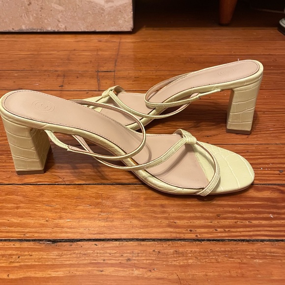 Urban Outfitters Natalie Strappy Heel - Picture 3 of 6